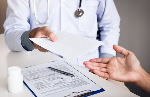 Brits shocked after seeing American's bill for REFUSING medical care