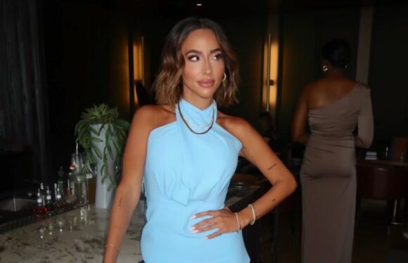 Channel Courtney Shields’ Go-To Glow With Her 11 Beauty Faves