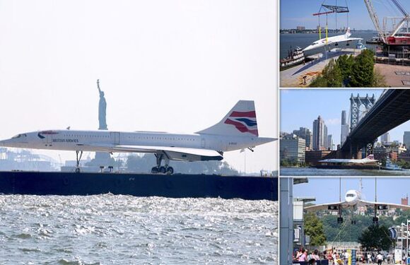 Concorde plane moves from display in New York for restoration