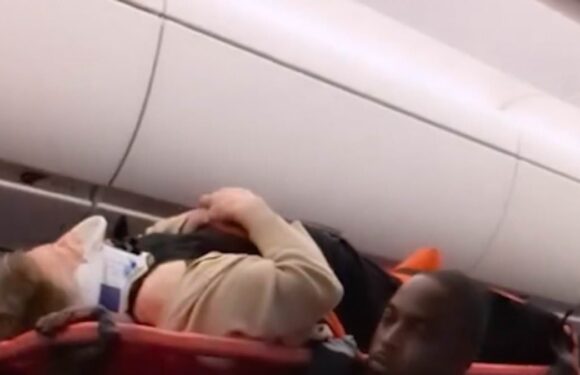 Delta flight passengers injured after plane hit major turbulence