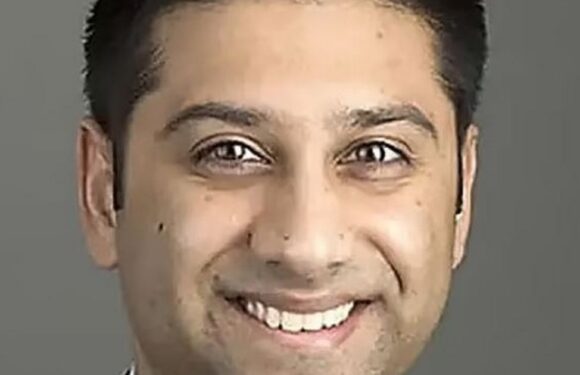 Doctor ‘masturbated and ejaculated’ in front of girl, 14, on plane