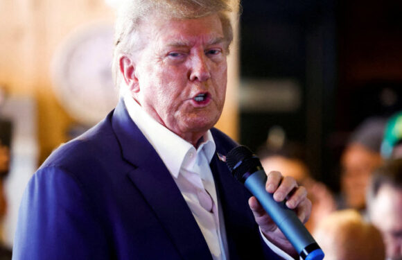 Donald Trump arrives in Georgia for booking on 2020 election subversion charges