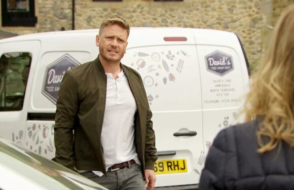 Emmerdale fans blast terrible storylines amid David Metcalfe actor Matthew Wolfenden exit drama