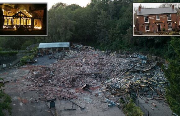 Experts wanted listed building status for 'wonky pub' before fire