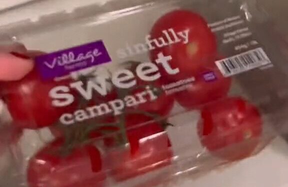 Food expert shares the five things to NEVER keep in the fridge – so are you putting your tomatoes in there? | The Sun
