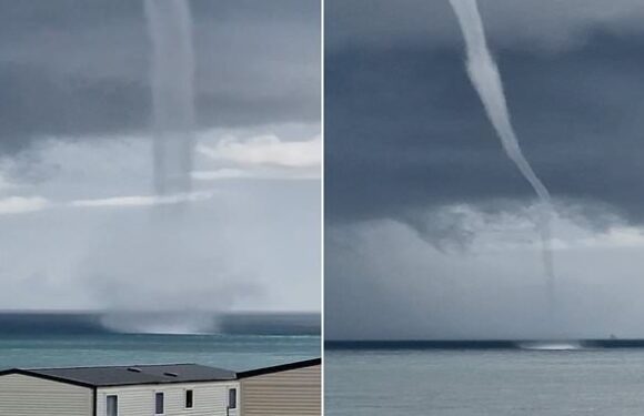 Freak weather effect near the Isle of Wight is captured on film