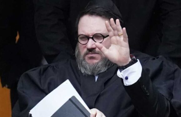 Fugitive who faked his own death to avoid rape charges CAN be extradited to US | The Sun