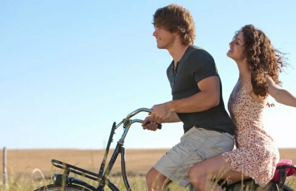 Horoscopes today: Daily star sign predictions from Russell Grant on August 18