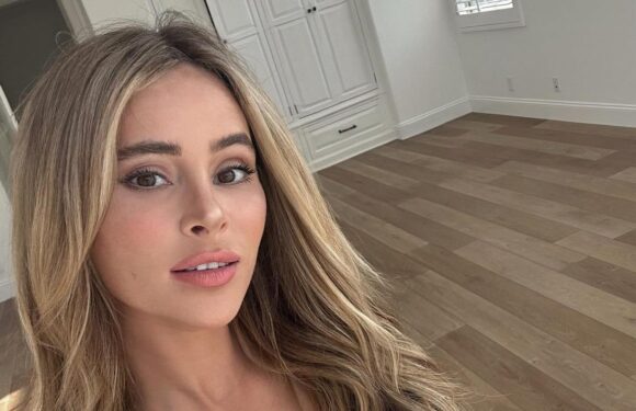 How Pregnant Amanda Stanton Told Her Daughters About Baby No. 3