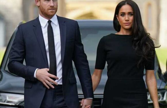 It turns out that the Windsors didnt even invite the Sussexes to Balmoral, shock