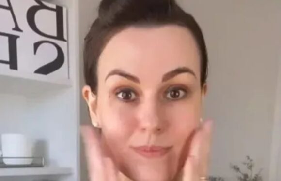 I'm a skincare pro, my anti-ageing hacks don't cost a penny & how you hold your phone could be making you look older | The Sun