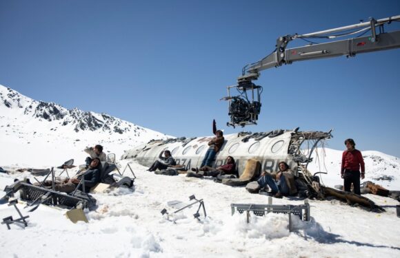 J.A. Bayona Talks Netflix Plane-Crash Drama ‘Society Of The Snow’ Ahead Of Venice World Premiere; Watch First Trailer