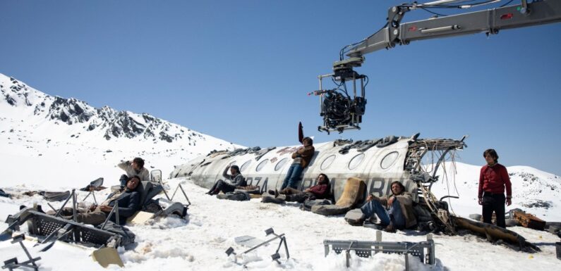 J.A. Bayona Talks Netflix Plane-Crash Drama ‘Society Of The Snow’ Ahead Of Venice World Premiere; Watch First Trailer