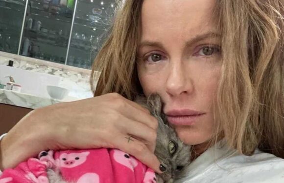 Kate Beckinsale breaks down as she reveals her mum has been rushed to hospital | The Sun