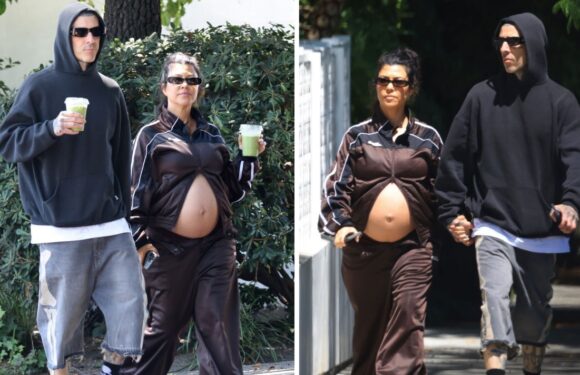 Kourtney Kardashian shows growing baby bump after fans ‘work out’ due date