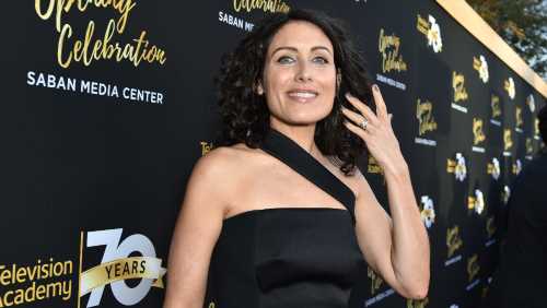 Lisa Edelstein Reveals She Received 97 Cent Residuals Check for ‘Girlfriends’ Guide to Divorce’: ‘That’s Not a Livable Wage’