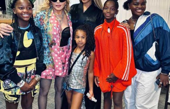Madonna shared a photo of her daughters with Beyonce & Rumi links