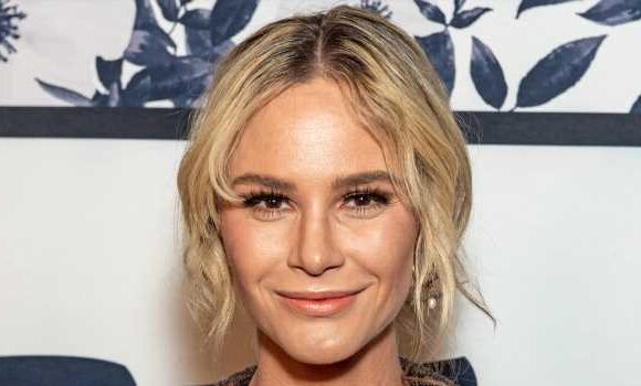 Meghan King Had ‘Mom Guilt’ After Leaving 1 Kid Home From Trip