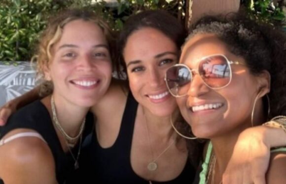 Meghan's mysteriously missing engagement ring: Duchess ditches band