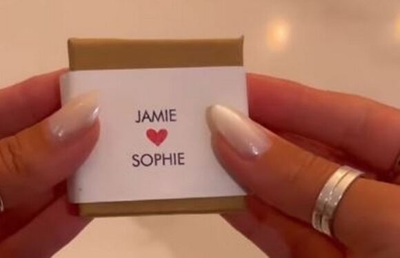 Mrs Hinch shares heartwarming wedding anniversary gift and – it’s now half price