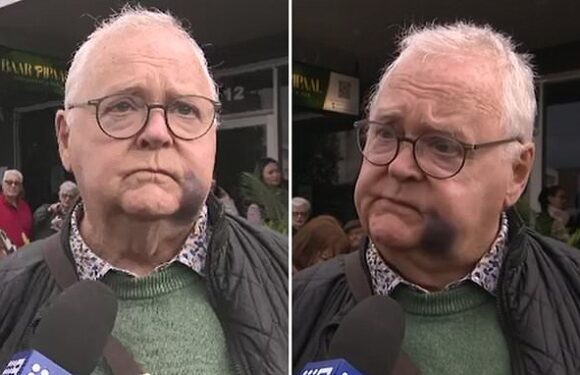 Neighbours star Ian Smith sparks concern with mysterious bruise