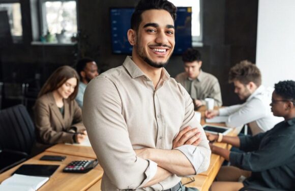 Not going to uni? These are the UK's highest-paid jobs that don't need a degree