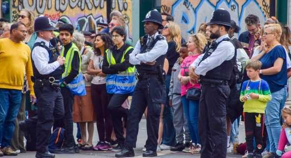 Notting Hill Carnival horror as 8 stabbed and cop bitten in spate of violence