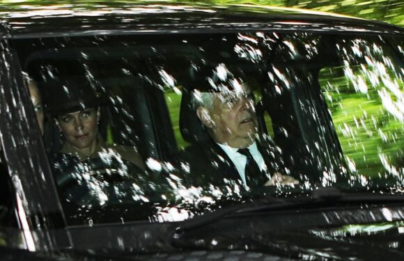 Prince Andrew seen with William and Kate was 'a statement of unity'