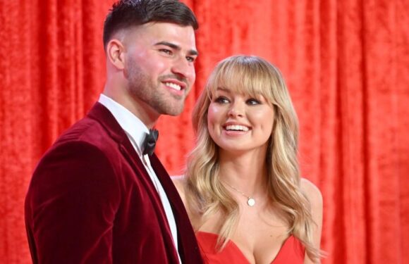 Real life soap couple slap down split rumours in genius way