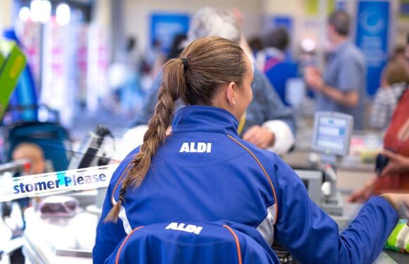Reason why Aldi supermarket checkout staff scan your shopping quickly revealed