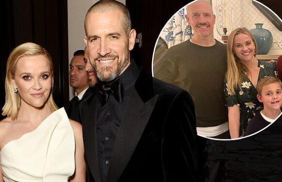 Reese Witherspoon finalizes her divorce from Jim Toth