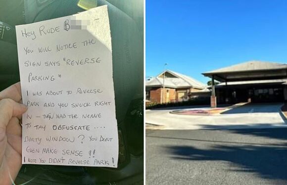 Rude note left on a woman's car while she was in hospital
