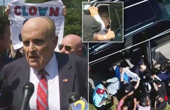 Rudy Giuliani SURRENDERS at Georgia jail