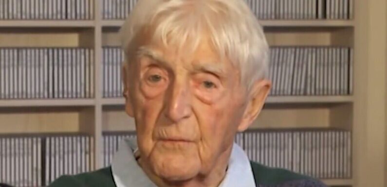 Sir Michael Parkinsons final TV appearance as legendary broadcaster dies