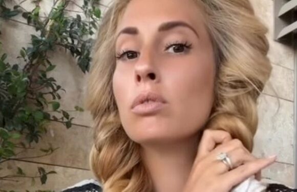Stacey Solomon shares impressive results of heatless curls transformation