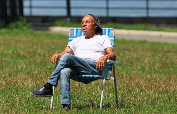 Storm Idalia set to catapult heat plume to UK in days after battering Florida