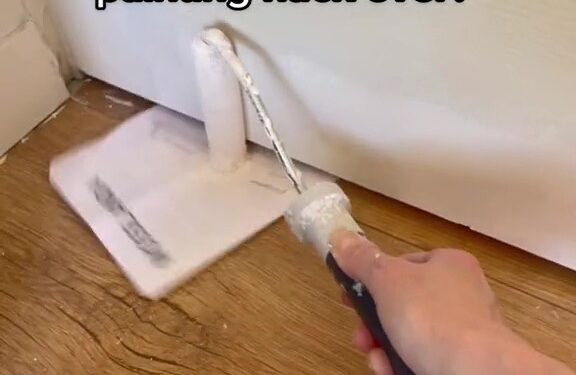 The easiest and quickest way to paint the bottom for your doors without taking them off the hinges & there’s zero mess | The Sun