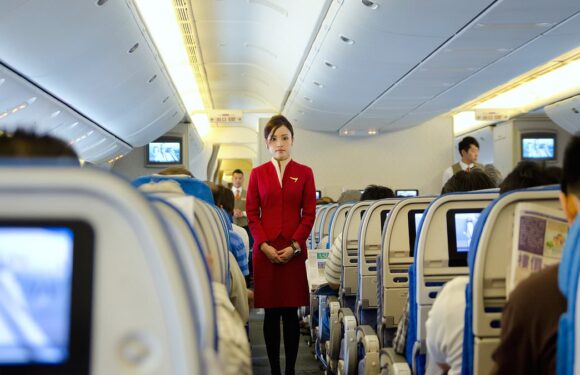 The subtle flight attendant behaviour which means the pilot is worried