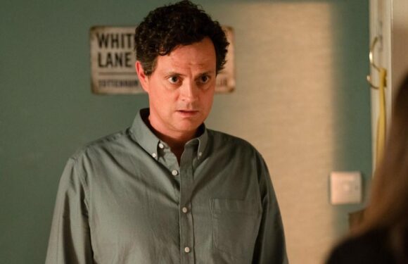 Theo holds Stacey hostage as 12-year-old Lily gives birth in EastEnders