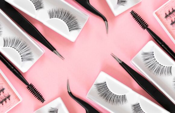 This viral TikTok hack helps you apply false eyelashes in seconds