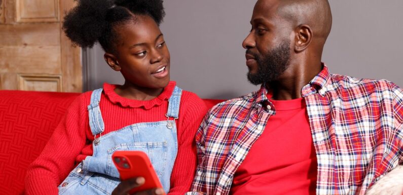 Top tips to help parents keep children safe when giving them their first phone