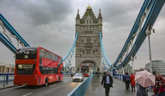 UK tourist tax pushing shoppers to Paris, small businesses warn