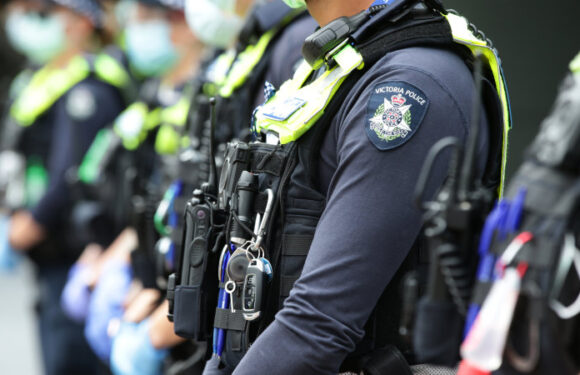 Victoria police sergeant facing more than 80 child sex charges, extradition sought