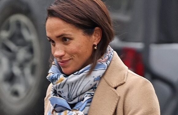 Why does Meghan Markle always wear coasts in hot weather?