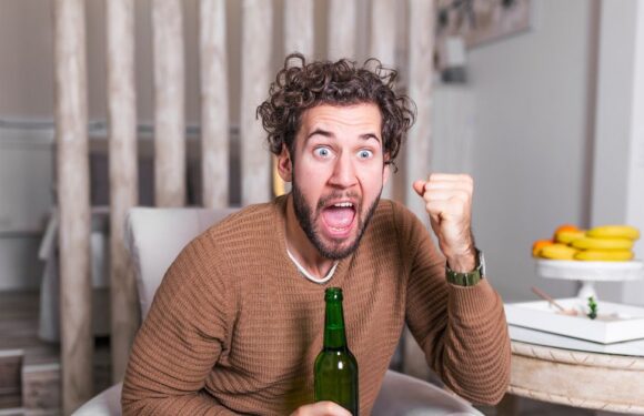 You could land dream job as match reviewer – including free food and trip abroad