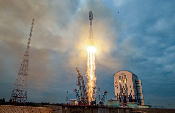 'Russian spacecraft crashed into Moon because engines couldn't stop'