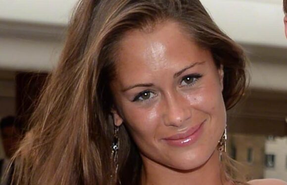 distant royal relative Alexandra Bowes-Lyon faces questions