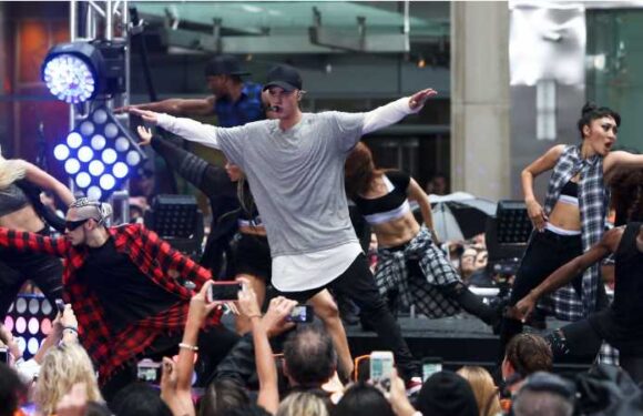 10 Justin Bieber Hits That Topped The Billboard Hot 100