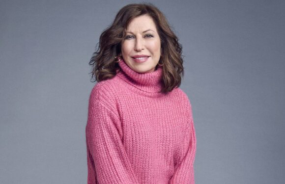 AMANDA PLATELL revisits forgotten love letters from male admirers