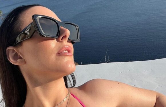 Adult star Angela White posts sea view snap – but fans are distracted by bikini